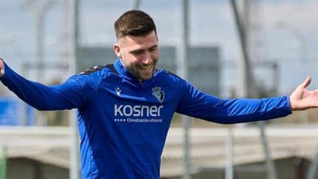 Areso, convocado ante el Lorient a la espera del Atlético