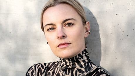 Einfühlsam | „Zuschauen und Winken“ von Mercedes Lauenstein: Leben und Liebe mit chronischer Krankheit