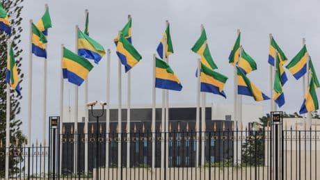 Gabon: la visite fortement symbolique du président angolais à Libreville