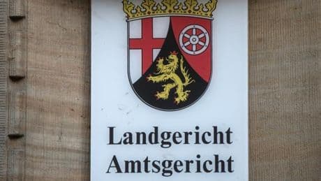 Mann will schwangere Freundin verbrennen - Gericht verurteilt ihn zu sieben Jahren Haft