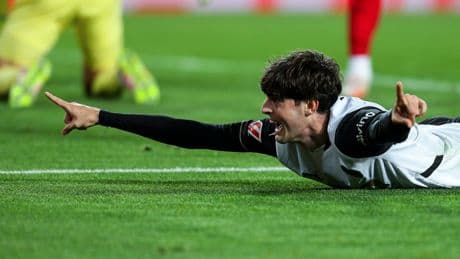 El Valencia traspasa el miedo al Sevilla
