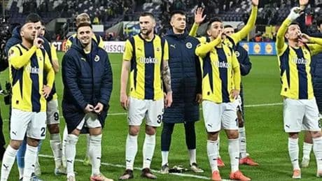Fenerbahçe’de 5 yıldız veda ediyor: Çubuklu formayla son kez sahada!