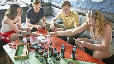 Schurft constant in hoofd studenten: ’Ik krabde me ’s nachts tot bloedens toe open’