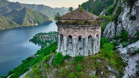 Italien: Deutscher Tourist stürzt nach Selfie in den Tod