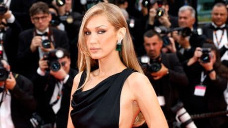 Supermodel mit Selbstzweifeln - Bella Hadid hasst ihr Spiegelbild