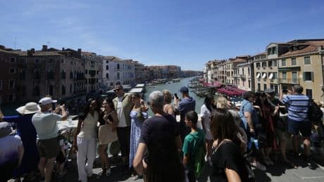 Übertourismus in Italien: Italiener kämpfen mit Verboten gegen den Ansturm der Touristen