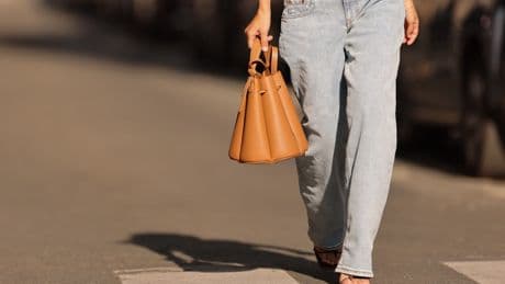 Jeans-Expertin erklärt, worauf man beim Jeans-Kauf achten muss