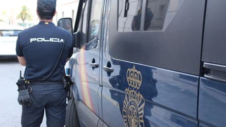 Detenido un hombre en un barrio de Almería tras un tiroteo vinculado a un "triángulo amoroso"