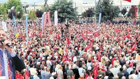 Özel’den operasyona sert tepki