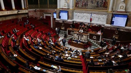 Loi Duplomb : que peut changer la pétition qui a atteint 370.000 signatures?