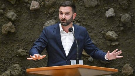 Partijbestuur DENK legt per direct functie neer