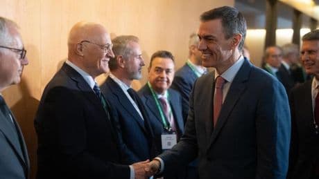 Oliu se muestra optimista sobre la consulta pública de la opa del BBVA: "Es positivo"