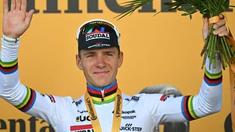 Tour de France, la prima crono va ad Evenepoel: Pogacar è maglia gialla. Lo sconfitto è Vingegaard