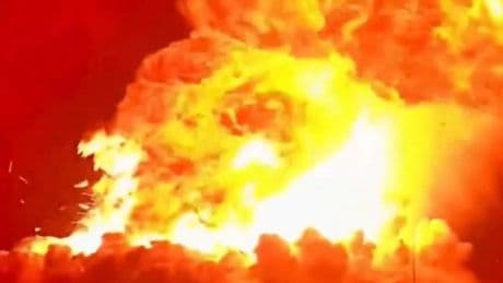 La 'Startship', la flamante nave de Elon Musk, explota en tierra envuelta en una gran bola de fuego