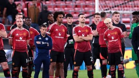 Man Utd transfer deal 'announced' by player's photographer with seven-word comment