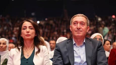 DEM Parti'den Özel'e, Zeyrek için "geçmiş olsun" telefonu