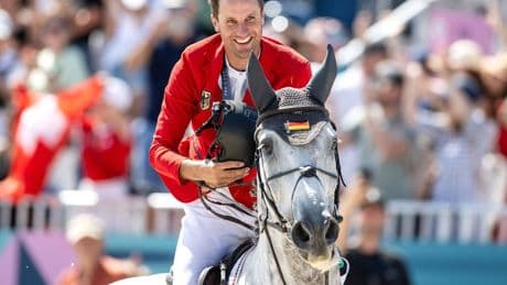 Reit-Olympiasieger Kukuk: Er kam als Bereiter, er geht als Olympiasieger