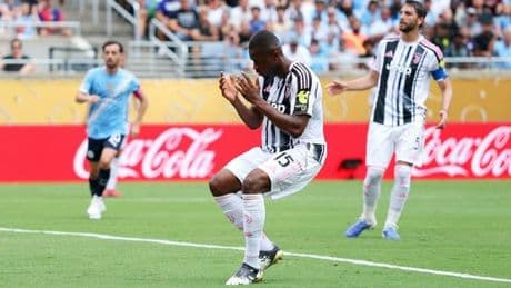 Juventus-Manchester City 2-5, le pagelle: Kalulu (4) disastroso, Nico Gonzalez (4) sbaglia tutto, Vlahovic (6) a intermittenza