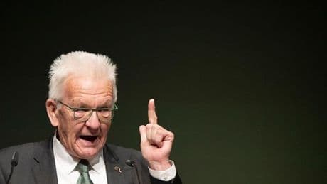 Parteien: Kretschmann legt Grüne-Jugend-Chefin Parteiaustritt nahe