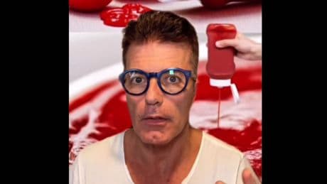 Manuel Viso, médico: "Dos cucharadas de ketchup pueden tener hasta cuatro terrones de azúcar; más que muchas galletas industriales"