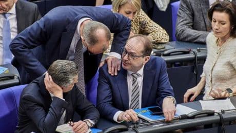 „Merz‘ Wirtschaftspolitik setzt Habecks CO2-Irrsinn fort“