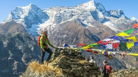 Para descongestionar el Everest, Nepal permite acceder a otros 97 picos gratis. El problema es que nadie quiere subirlos