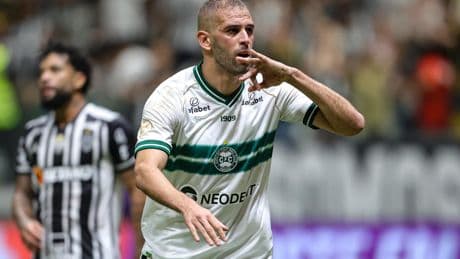 Foot : «qui es-tu pour choisir ?», le coup de gueule de Slimani sur les binationaux