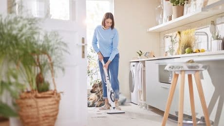 Leistungsstarker Dampfreiniger mit Handgerät-Funktion bei Lidl erhältlich
