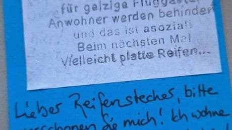 Sachbeschädigung angedroht : In Düsseldorf eskaliert der Zorn auf Flughafenparker