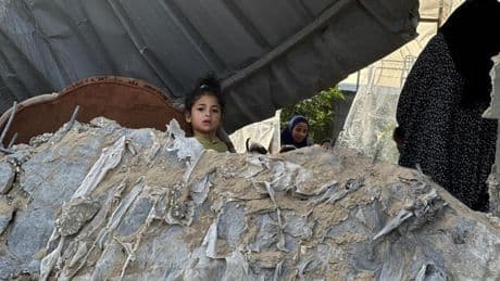 Al menos diez muertos, cuatro de ellos niños, en el bombardeo israelí sobre Gaza de esta noche