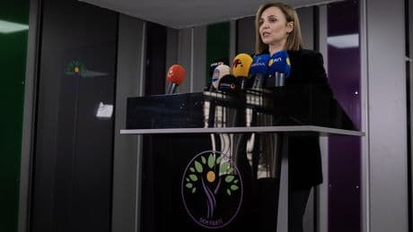 DEM Parti Sözcüsü Ayşegül Doğan'dan kırılganlık uyarısı: "Sorumluluğumuzun farkındayız, süreci korumak zorundayız"