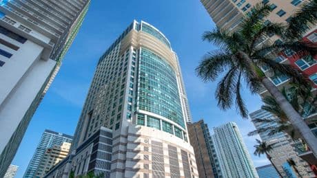 Pontegadea negocia comprar las oficinas de Sabadell en Miami por 235 millones