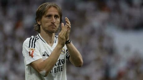 Modric al Milan: nei prossimi giorni le visite mediche. Per il dopo Reijnders piacciono Rabiot e Guendouzi