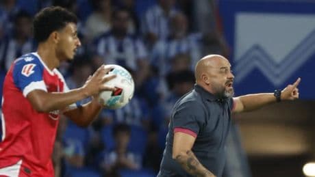 Manolo González: "Nos vamos enfadados; el punto no es bueno"