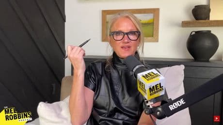 Mel Robbins, experta en desarrollo personal: “No necesitas cientos de amigos, solo a ese al que puedes llamar a las 4 de la mañana”