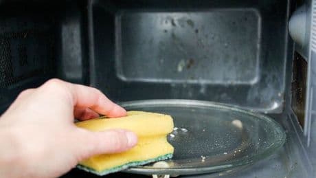 Cleaning sponges will be sterilised and germ-free with 1 unusual yet genius method