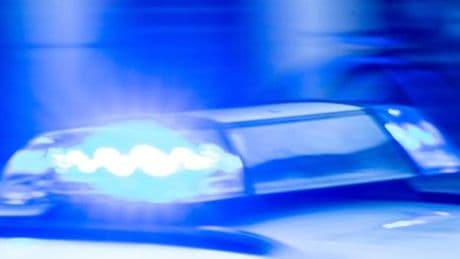 Lübeck: Frau beißt mutmaßlich Polizisten