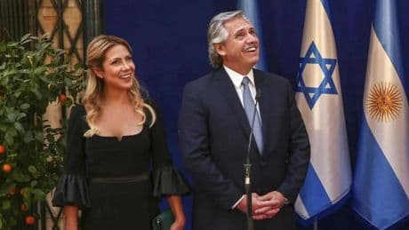 La Fiscalía argentina pide abrir juicio oral al expresidente Alberto Fernández por violencia machista contra su expareja