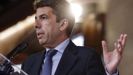 Carlos Mazón llama a las asociaciones de víctimas de la DANA para reunirse con ellas siete meses después de la catástrofe