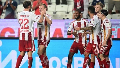Antalyaspor, Kasımpaşa'yı 2 golle devirdi