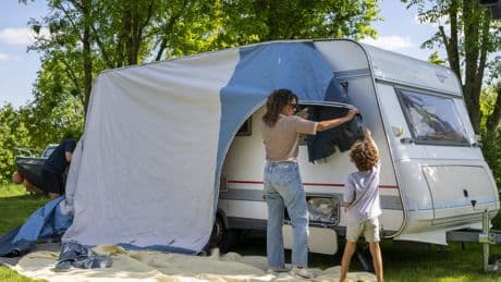 LIVE | De zomer gaat een paar dagen op pauze, nachten fris voor kampeerders in eigen land