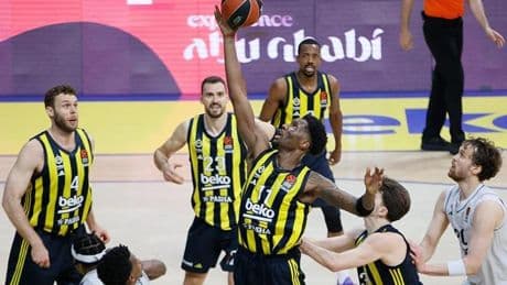 Fenerbahçe Beko, Final-Four’a koşuyor
