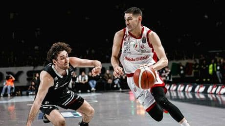 Basket, semifinali play off: Brescia è 2-0 su Trapani, Bologna e Milano sono 1-1. Orari e dove vedere in tv gara 3