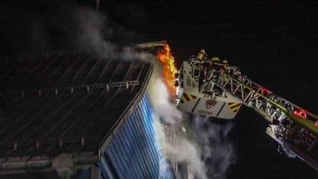 Größte Holzkirche Deutschlands gerät in Brand