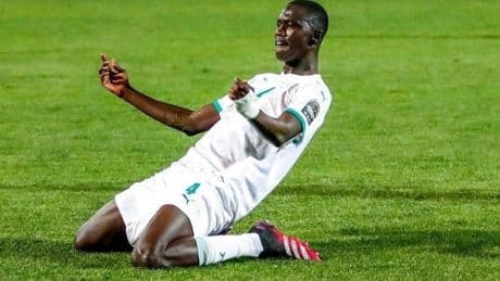 Fenerbahçe'den Senegalli oyuncuya 5 yıllık imza