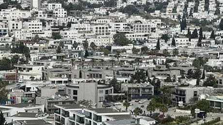 Bodrum'da yaz sezonu oda fiyatları kişi başı 43 bin, plaj ücreti ise 6 bin TL'ye kadar çıkıyor