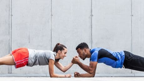 Fitness-Herausforderung auf TikTok: Frauen dominieren, Männer kämpfen