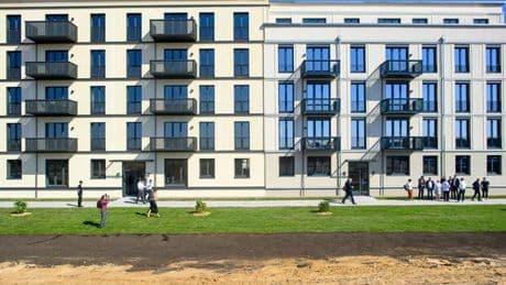 Wohnen und Bauen: Jede zehnte neue Wohnung mit Fertigbauteilen gebaut