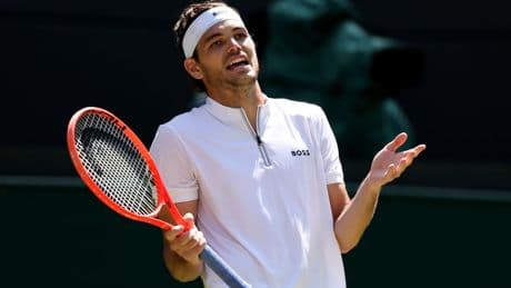 Wimbledon crowd boos after electronic line calling ‘malfunctions’ again in Taylor Fritz match