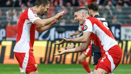 Fußball-Bundesliga: Rekord-Spektakel in Berlin: Acht Tore in erster Halbzeit
